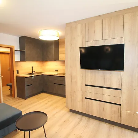 77 - 6 ケーニヒスライテン