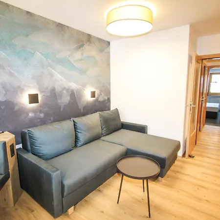 77 - 6 Apartamento *