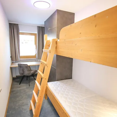 Apartamento 77 - 6 *
